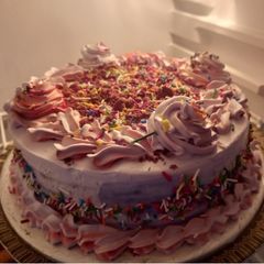 A picture of Fresh pineapple cake 🎂.