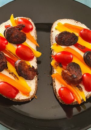 Une photo de Tartine aux couleurs du Sud