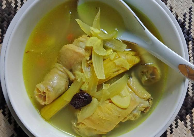 Resep @MANTAP Ayam kuah kuning menu masakan sehari hari