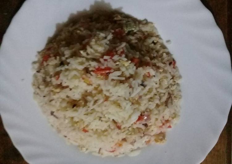 Fried Rice with scrabbled eggs