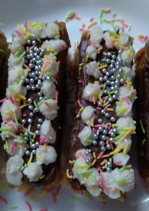 પેસ્ટ્રી (Pastry Recipe In Gujarati) રેસીપી મુખ્ય ફોટો