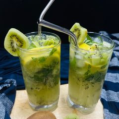 Kiwi mojito A picture of Kiwi mojito.