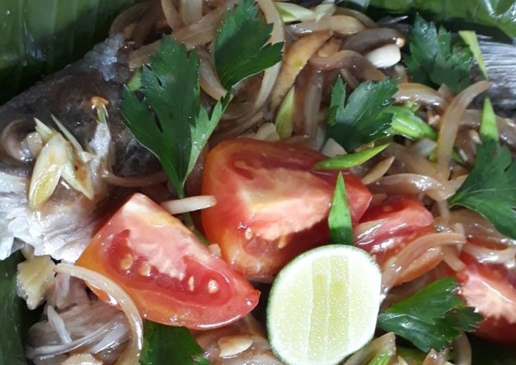Cara Menyiapkan Ikan kukus, Enak Banget
