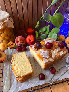 عکسی از دستور کیک زردآلو با کرم پنیری