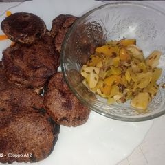 A picture of Ragi roti with mix vegetable.