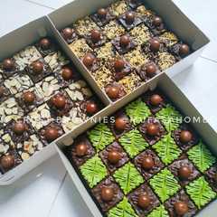 Shiny Crust Brownies রেসিপির প্রধান ছবি
