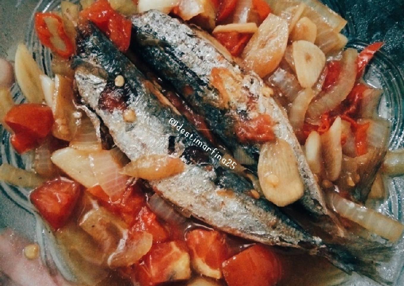 Tumis pedas ikan cue keranjang / pindang