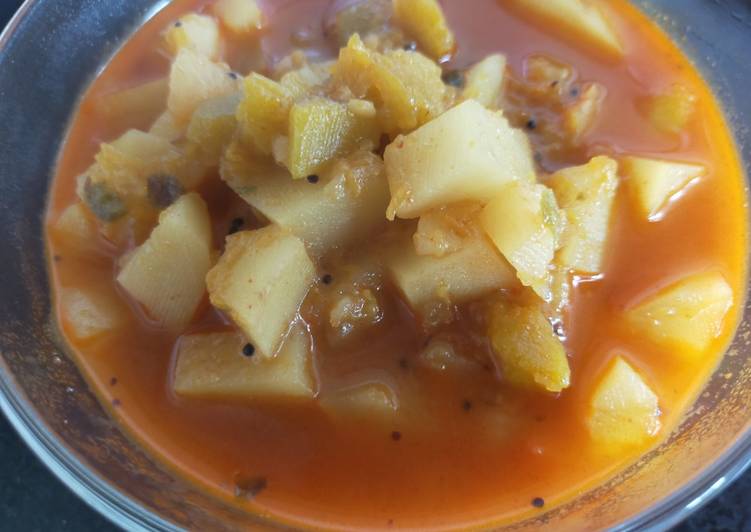 Get Breakfast of Potato Pumpkin curry