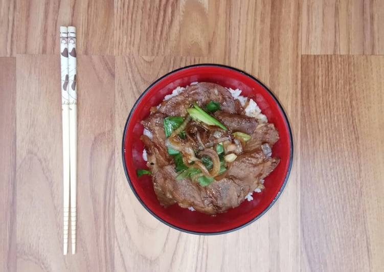 Buta Donburi (non halal)