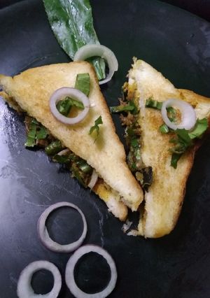 ঝাল ঝাল সেন্ডউইচ রেসিপির প্রধান ছবি
