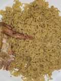Ramen con pollo, hecho con mamá