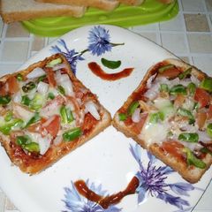 Bread Pizza A picture of Bread Pizza.