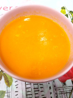 Una foto de Sopa de zanahoria con toque de comino
