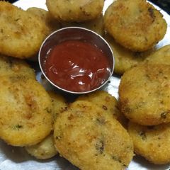 A picture of Semolina potato nuggets healthy snacks.
