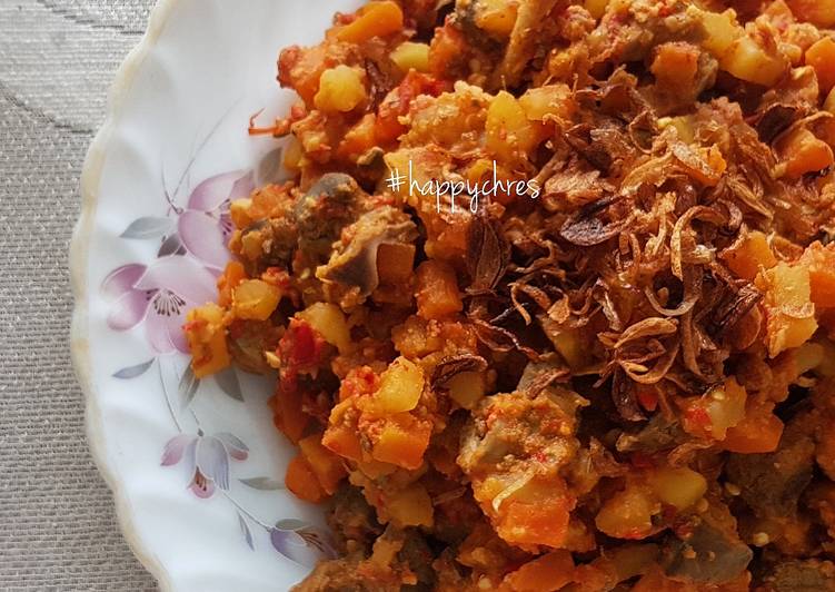 Sambal goreng hati ayam wortel