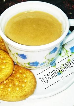 मसाला चहा (masala chai recipe in marathi) रेसिपी चे मुख्य फोटो 