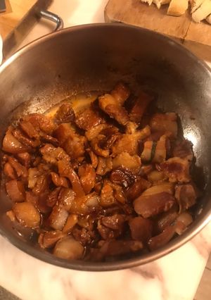 A picture of Marinaded pork belly 滷五花肉.