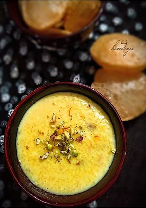 केसर पिस्ता खीर (Kesar pista kheer recipe in hindi) रेसिपी मुख्य फोटो