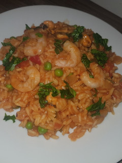 Una foto de Paella de Mariscos Sencilla