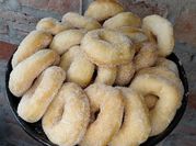 Una foto de rosquita con harina 000