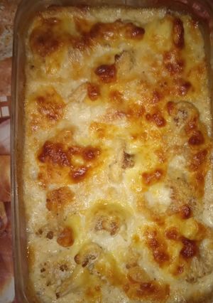 Una foto de Coliflor en salsa bechamel gratinado
