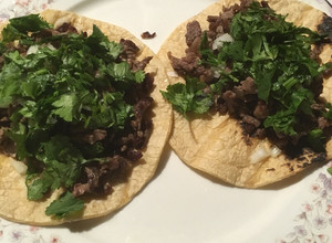 Una foto de Tacos de carne asada