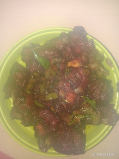 A picture of Smokey chicken Manchurian.