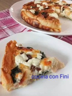 Una foto de Quiche de hojaldre de quesos variados