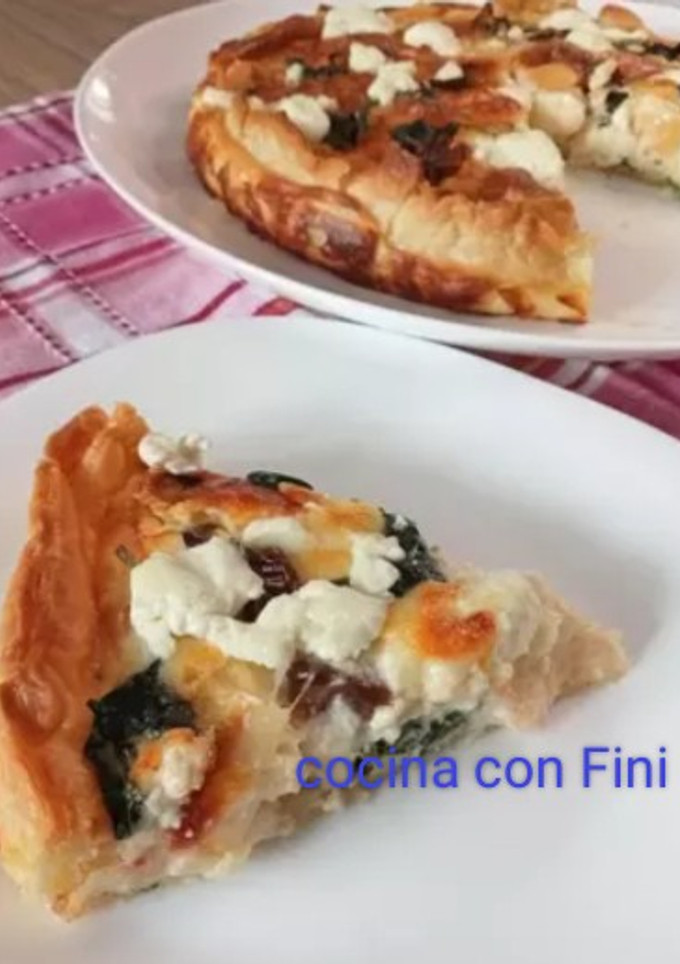 Una foto de Quiche de hojaldre de quesos variados