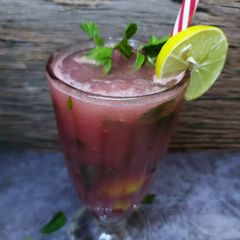 A picture of Watermelon Mojito.