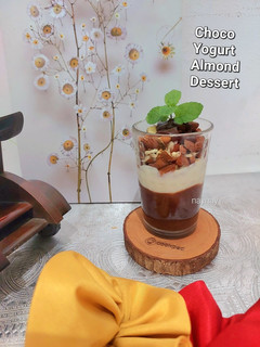 Foto resep Choco cream cheese Yogurt Almond Dessert