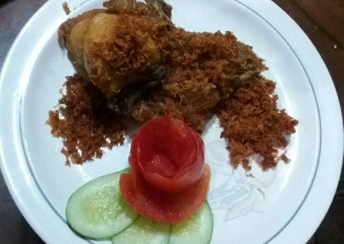 Ayam Goreng Serundeng