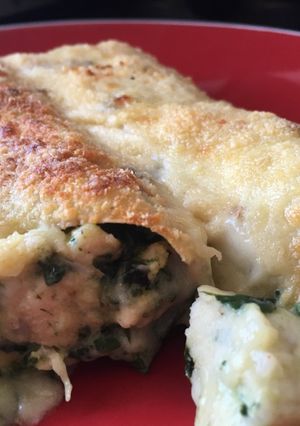 Una foto de Panqueques de Pollo y espinacas a la crema