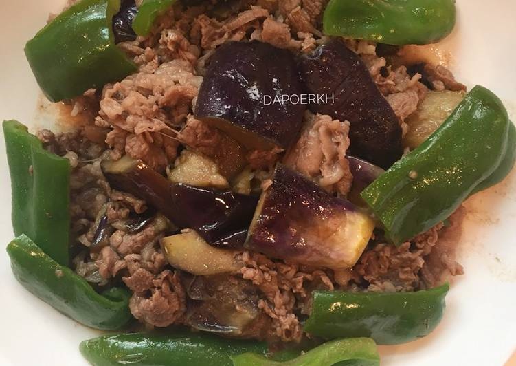 Beef Paprika &amp; Eggplant Stir Fry 🍆
