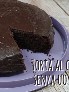 Foto di Torta al cioccolato senza uova e senza burro