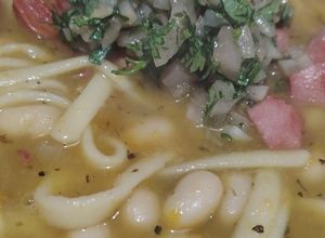 Una foto de Porotos con Rienda y Color 🍲