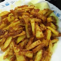A picture of Potatoes rava fry.