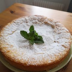 A picture of White Chocolate Mud Cake.