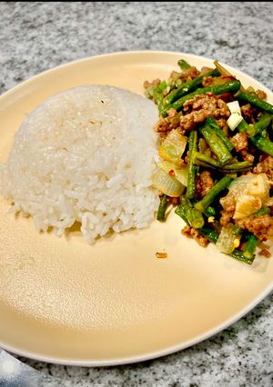 Foto resep Sautéed long beans with ground beef (Tumis kacang panjang dengan daging giling)