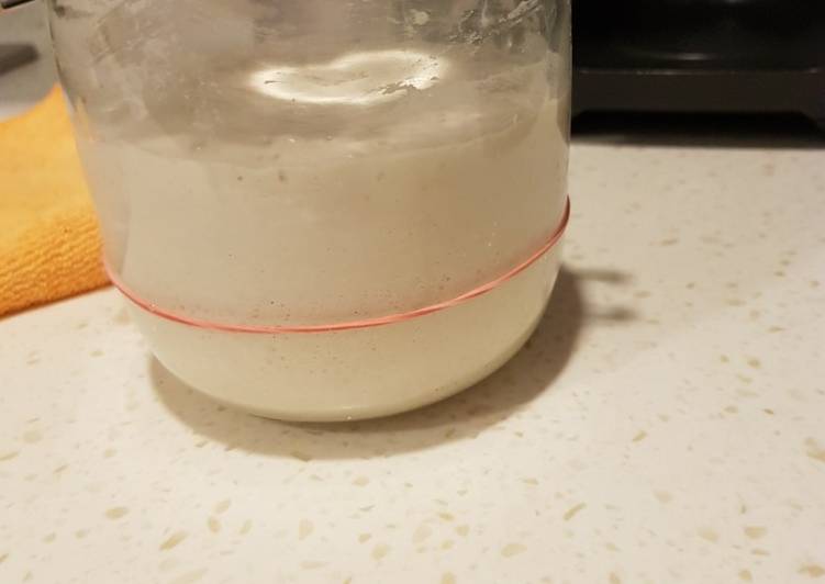 Sourdough starter (ragi alami)Asam rasanya eropa punya bunda2