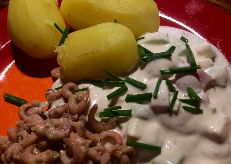 Kartoffeln mit Quark und Nordseekrabben