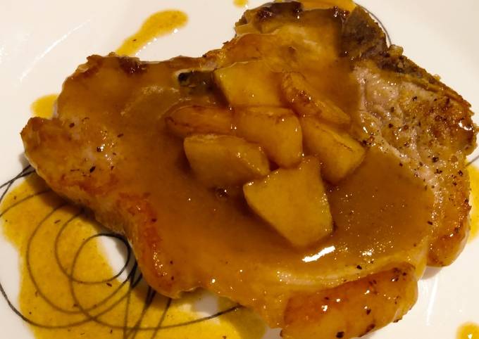 Pork chops with apple mustard sauce