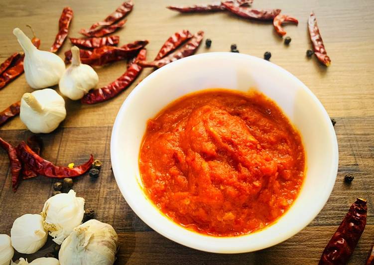 How to Prepare Perfect Spicy Momo Chutney (Dip)