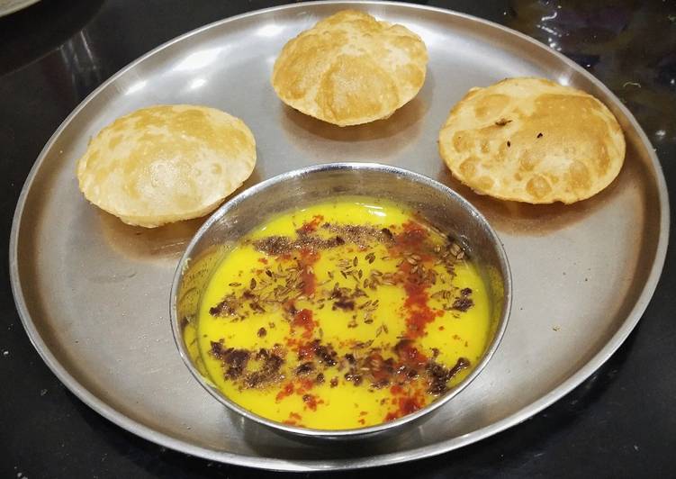 Yellow Moong Daal With Puri