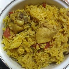 A picture of Chicken biryani.