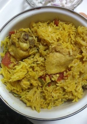 A picture of Chicken biryani.