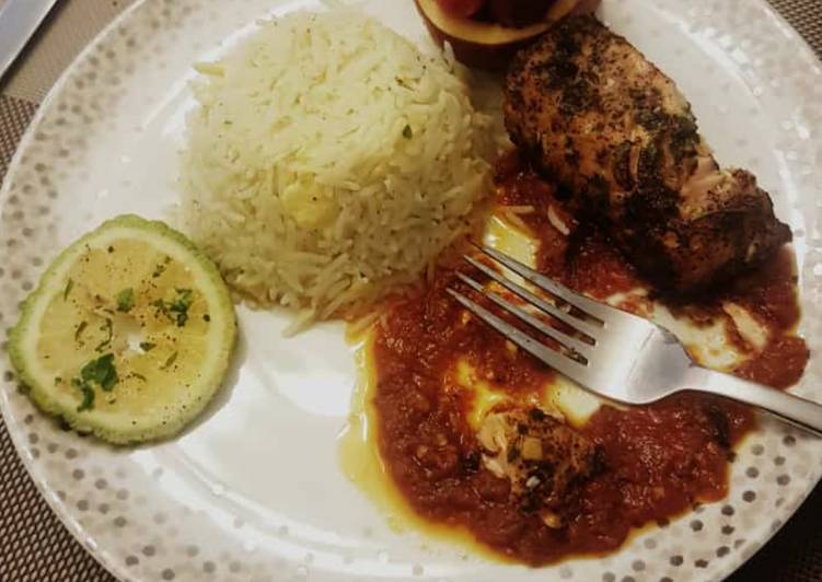 Get Inspiration of Curry rice with pepper sauce and grilled chicken