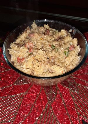 A picture of White Sauce Pasta.