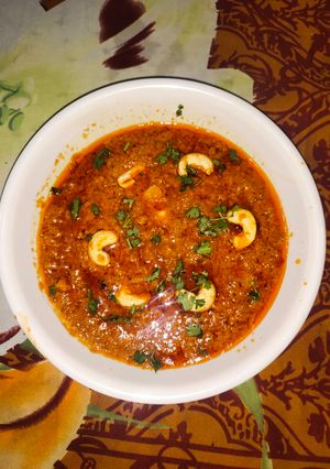 A picture of Kaju Curry with malai gravy.