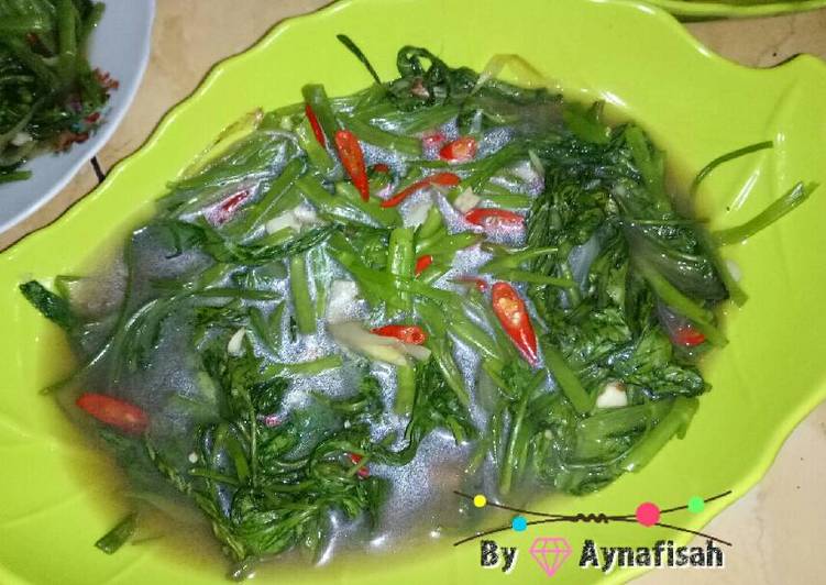 Tumis KangKung Saus Tiram Segar Ala Resto Enak Nagih